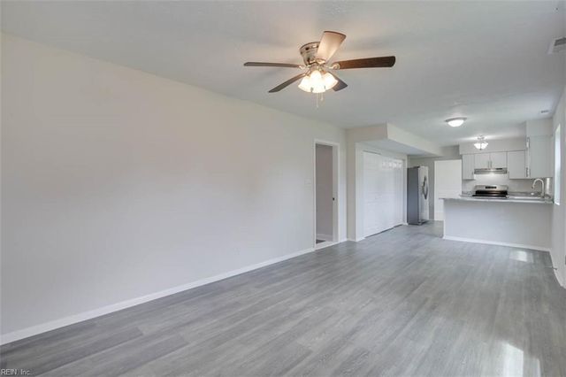 140 Gingerwood CT, Newport News, VA 23608