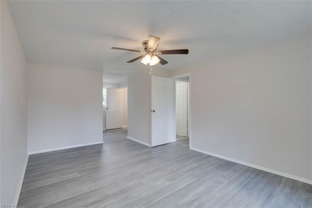 140 Gingerwood CT, Newport News, VA 23608