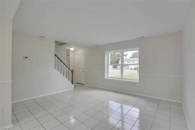 140 Gingerwood CT, Newport News, VA 23608