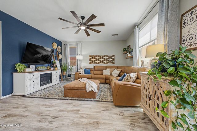 7327 W GLASS Lane, Laveen, AZ 85339