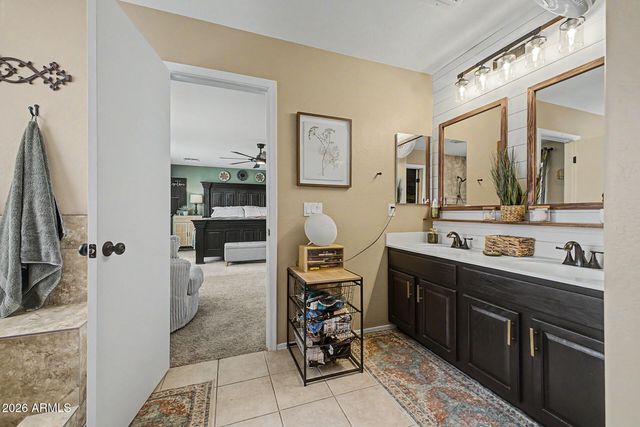 7327 W GLASS Lane, Laveen, AZ 85339