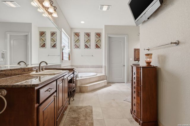 8036 Tradition Oak, Boerne, TX 78015