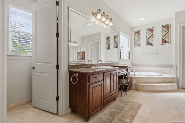 8036 Tradition Oak, Boerne, TX 78015