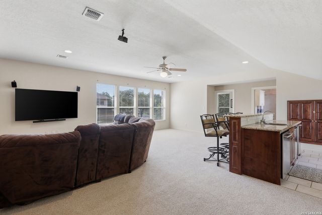 8036 Tradition Oak, Boerne, TX 78015