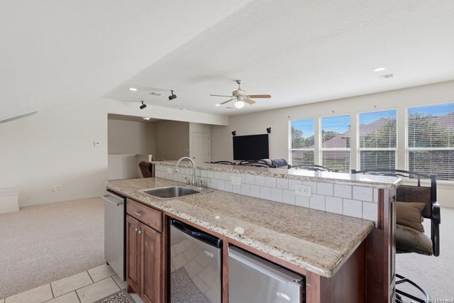 8036 Tradition Oak, Boerne, TX 78015