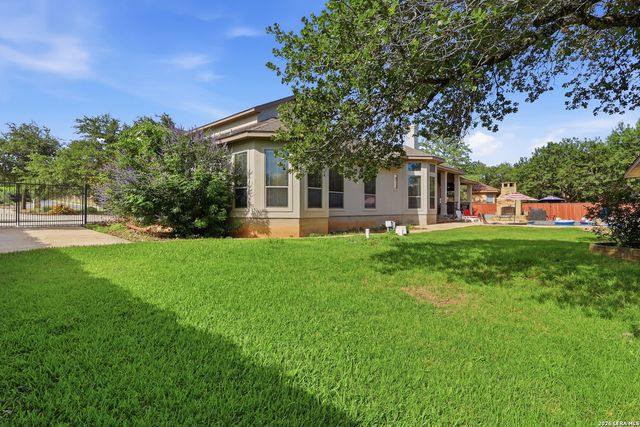 8036 Tradition Oak, Boerne, TX 78015