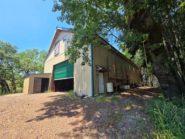 705 Bigfoot Path Road, Kettenpom, CA 95595