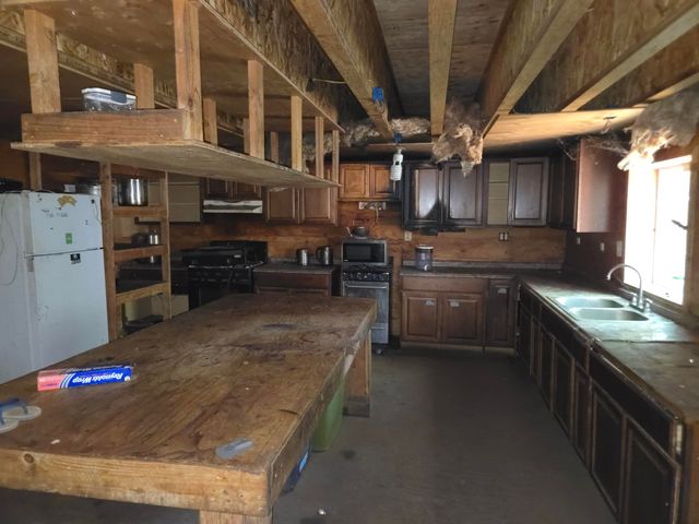 705 Bigfoot Path Road, Kettenpom, CA 95595