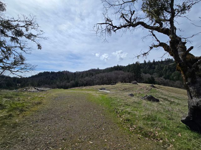 705 Bigfoot Path Road, Kettenpom, CA 95595