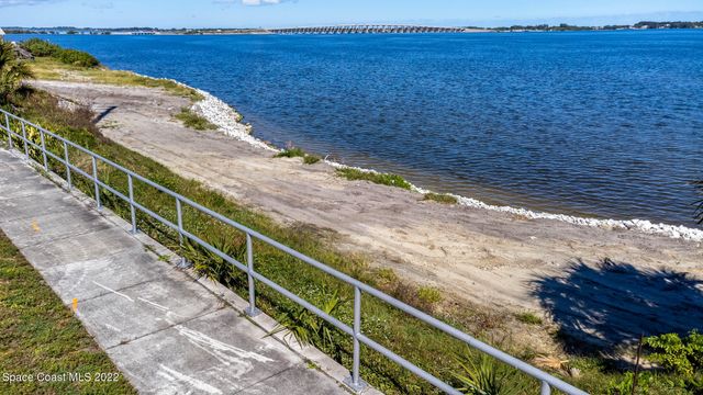 5241 N Highway 1 Highway, Palm Shores, FL 32940