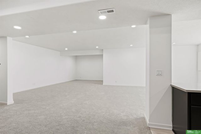 5713 N 198th Street, Elkhorn, NE 68022