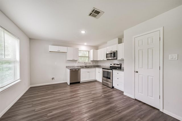 5430 E Houston Road, Houston, TX 77028