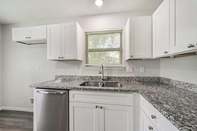 5430 E Houston Road, Houston, TX 77028
