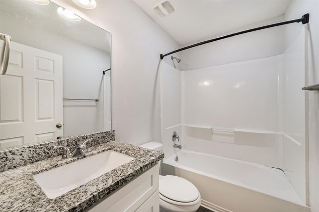 5430 E Houston Road, Houston, TX 77028