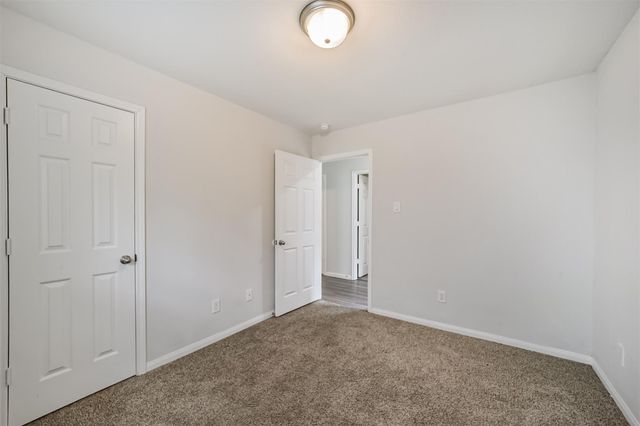 5430 E Houston Road, Houston, TX 77028