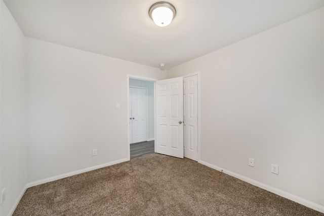 5430 E Houston Road, Houston, TX 77028