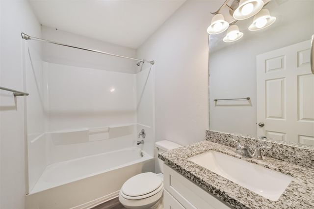5430 E Houston Road, Houston, TX 77028