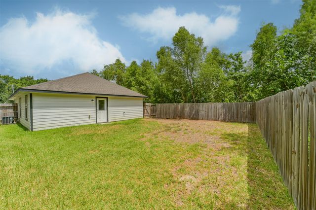 5430 E Houston Road, Houston, TX 77028
