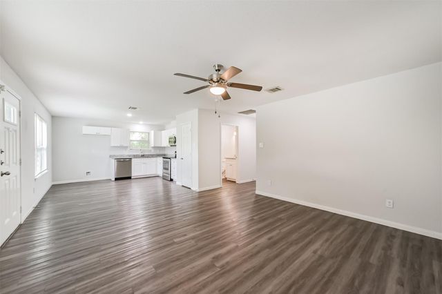 5430 E Houston Road, Houston, TX 77028