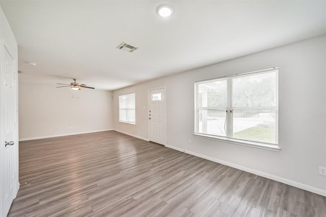 5430 E Houston Road, Houston, TX 77028