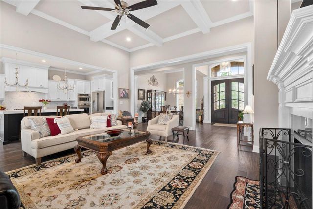 2428 Lorenzo Way, Lexington, KY 40509