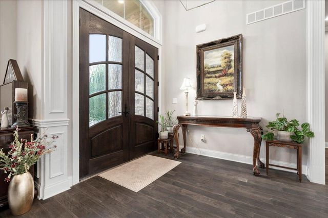 2428 Lorenzo Way, Lexington, KY 40509