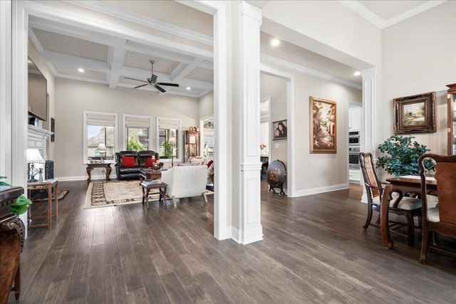 2428 Lorenzo Way, Lexington, KY 40509