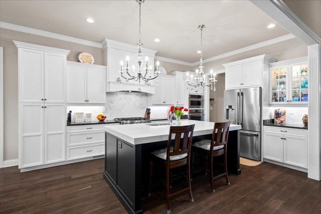 2428 Lorenzo Way, Lexington, KY 40509