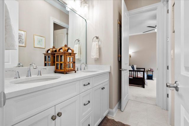 2428 Lorenzo Way, Lexington, KY 40509