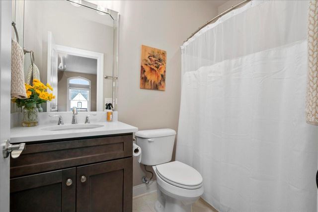 2428 Lorenzo Way, Lexington, KY 40509