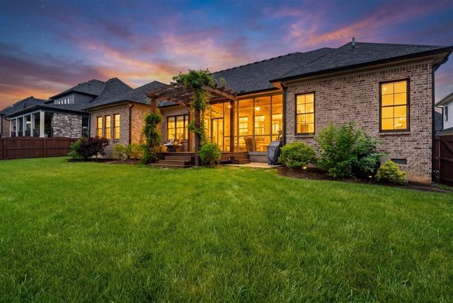 2428 Lorenzo Way, Lexington, KY 40509
