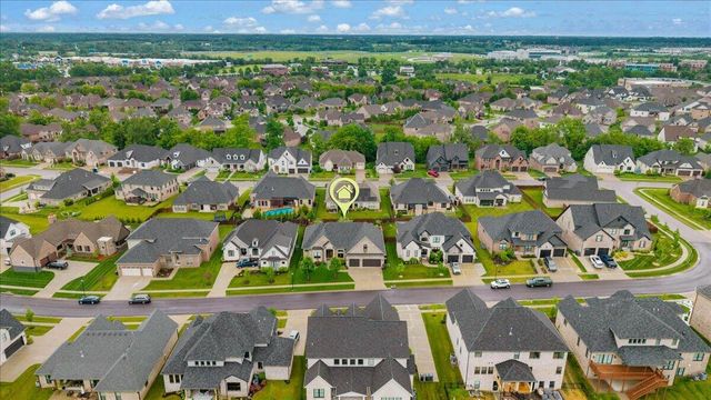2428 Lorenzo Way, Lexington, KY 40509