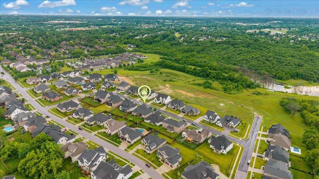 2428 Lorenzo Way, Lexington, KY 40509