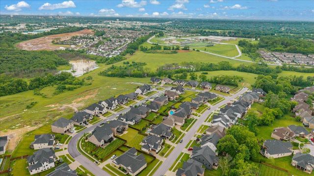 2428 Lorenzo Way, Lexington, KY 40509