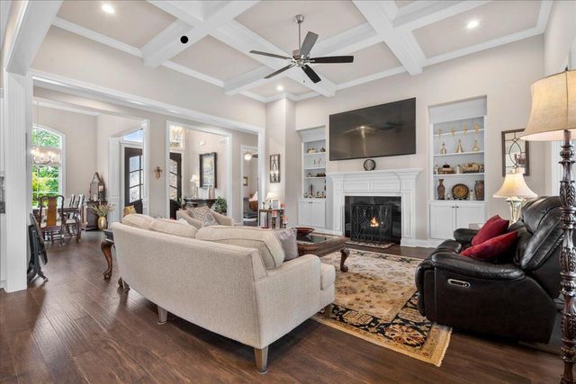 2428 Lorenzo Way, Lexington, KY 40509