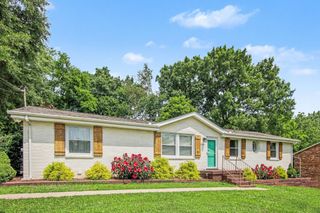 604 Dorothy Dr, Goodlettsville, TN 37072