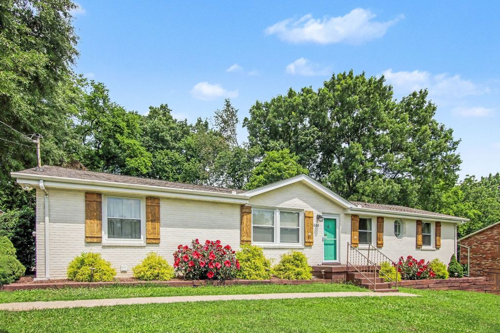 604 Dorothy Dr, Goodlettsville, TN 37072