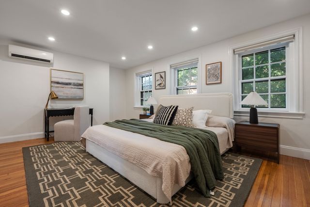 54 Brimmer St, Boston, MA 02108