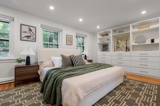 54 Brimmer St, Boston, MA 02108