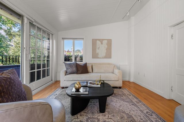 54 Brimmer St, Boston, MA 02108
