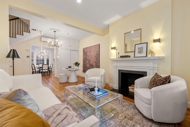 54 Brimmer St, Boston, MA 02108