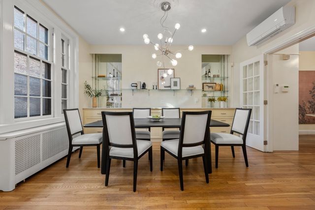 54 Brimmer St, Boston, MA 02108