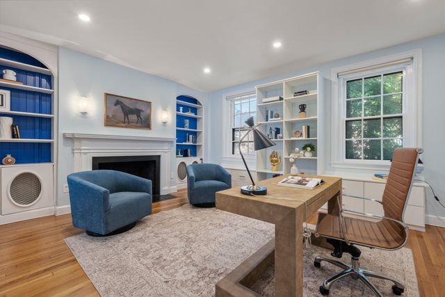 54 Brimmer St, Boston, MA 02108
