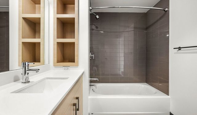 99 Kneeland St 0601, Boston, MA 02111