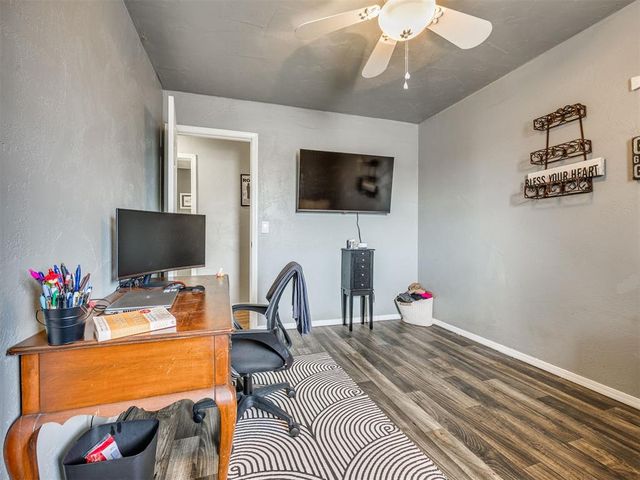 815 Dorchester Drive, Yukon, OK 73099