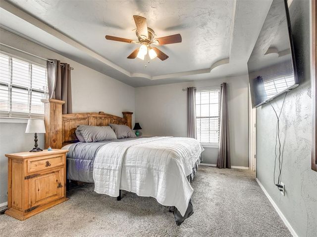 815 Dorchester Drive, Yukon, OK 73099