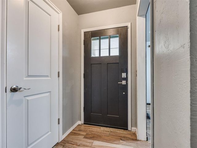 815 Dorchester Drive, Yukon, OK 73099