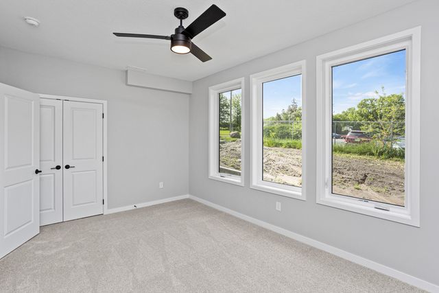 2730 Fleur Drive 19, Des Moines, IA 50321