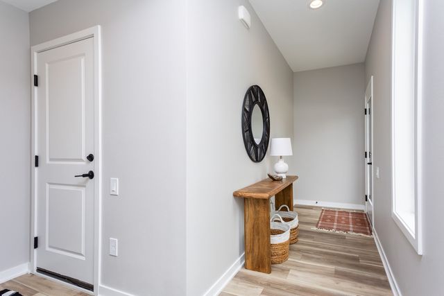 2730 Fleur Drive 19, Des Moines, IA 50321