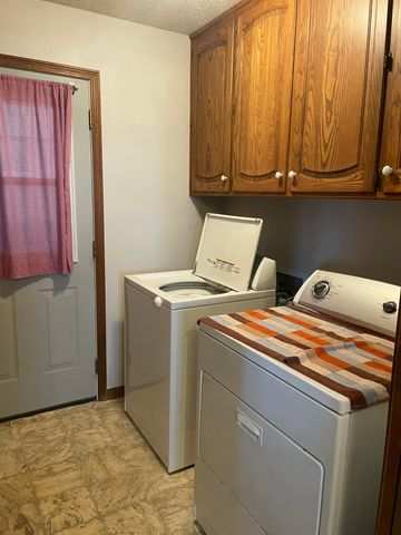 607 Kottmeier Street, Ava, MO 65608